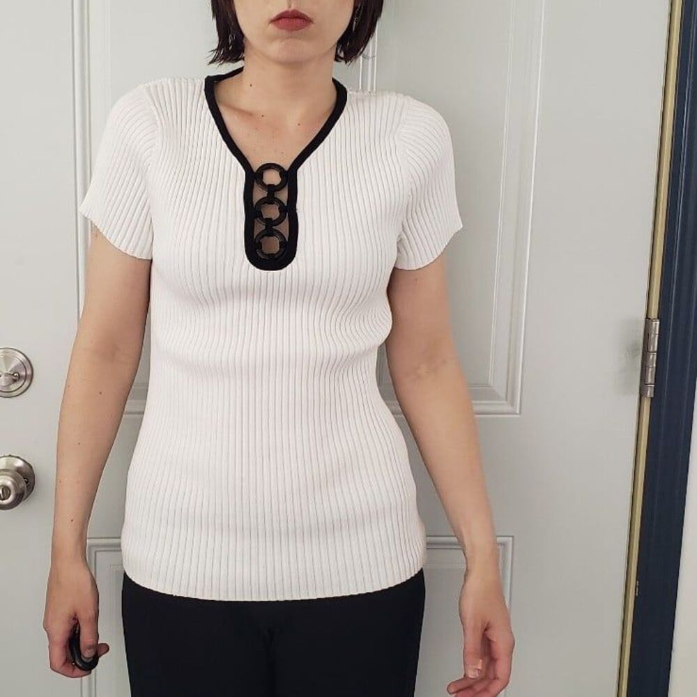 90s Dies 60s White Ribbed Top